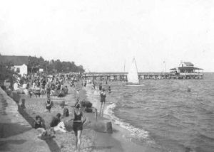 Captain Oscar Marshall's Crab House and beach bathers, North Beach