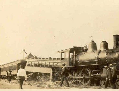 1920-1929 Train wreck at Owings